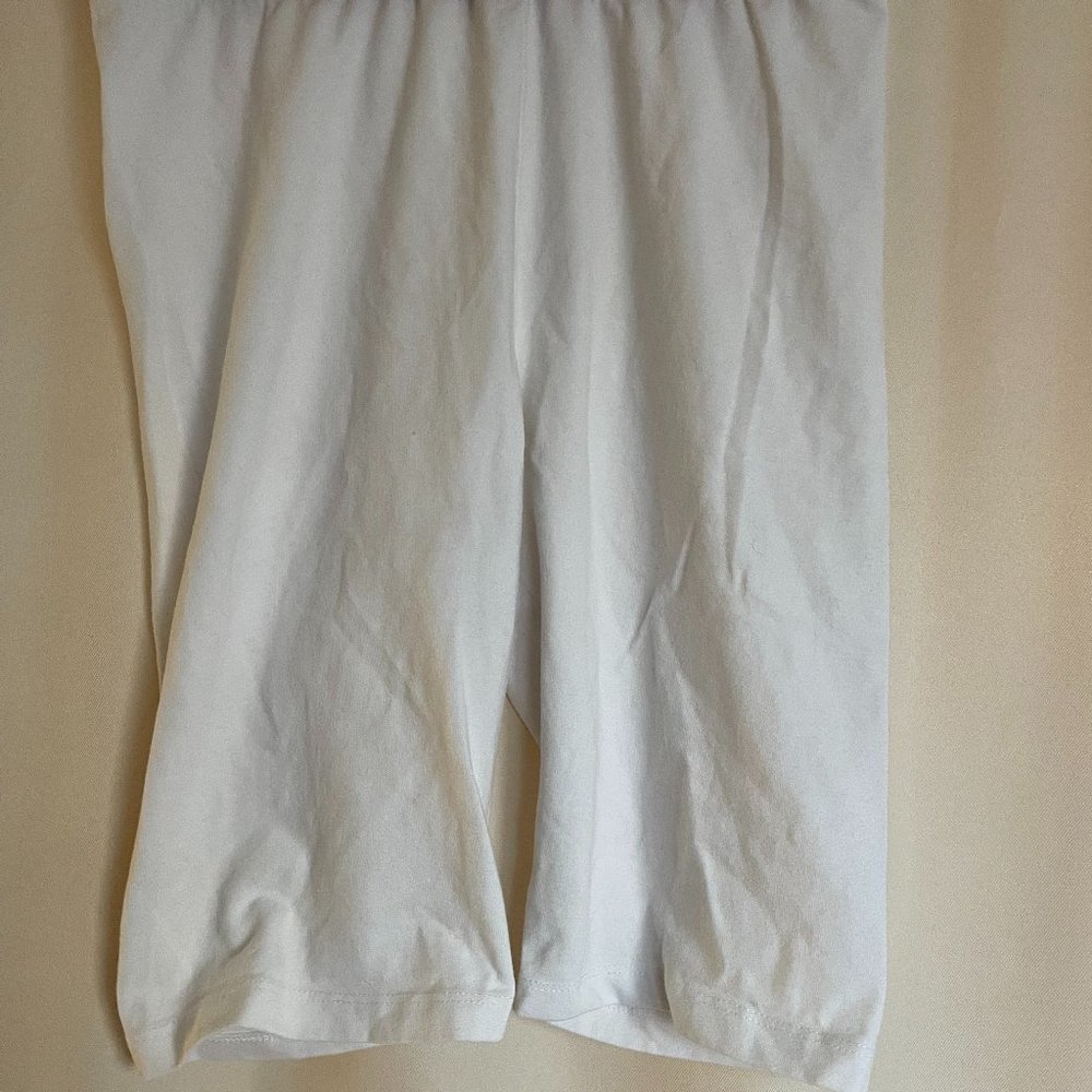 PLACE White Shorts